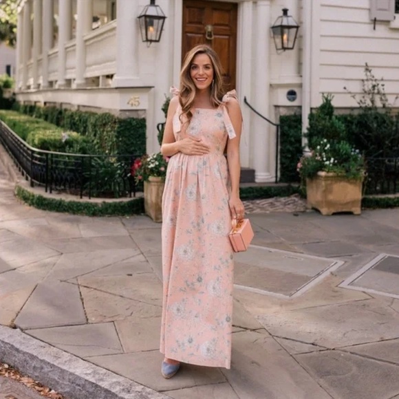 Gal Meets Glam Makenna Pink Floral Maxi Dress with Shoulder Ties and Pockets - Picture 6 of 6